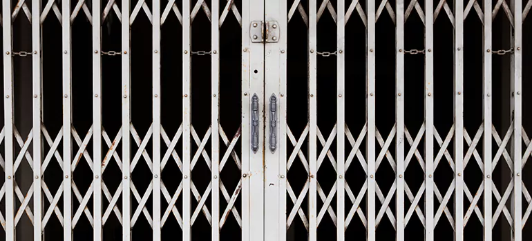 Steel Line Garage Door Repairs in Crescent Harbour, ON
