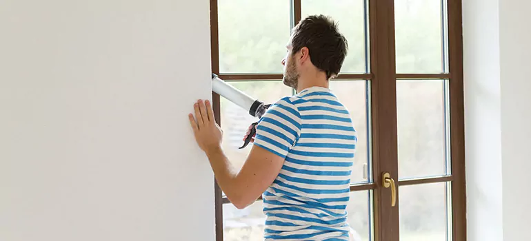 Outdoor Waterproof Caulk in Lefroy, Ontario