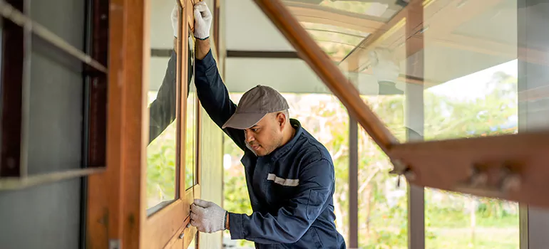 Double Hung Vinyl Window Sash Replacement in Crescent Harbour, ON